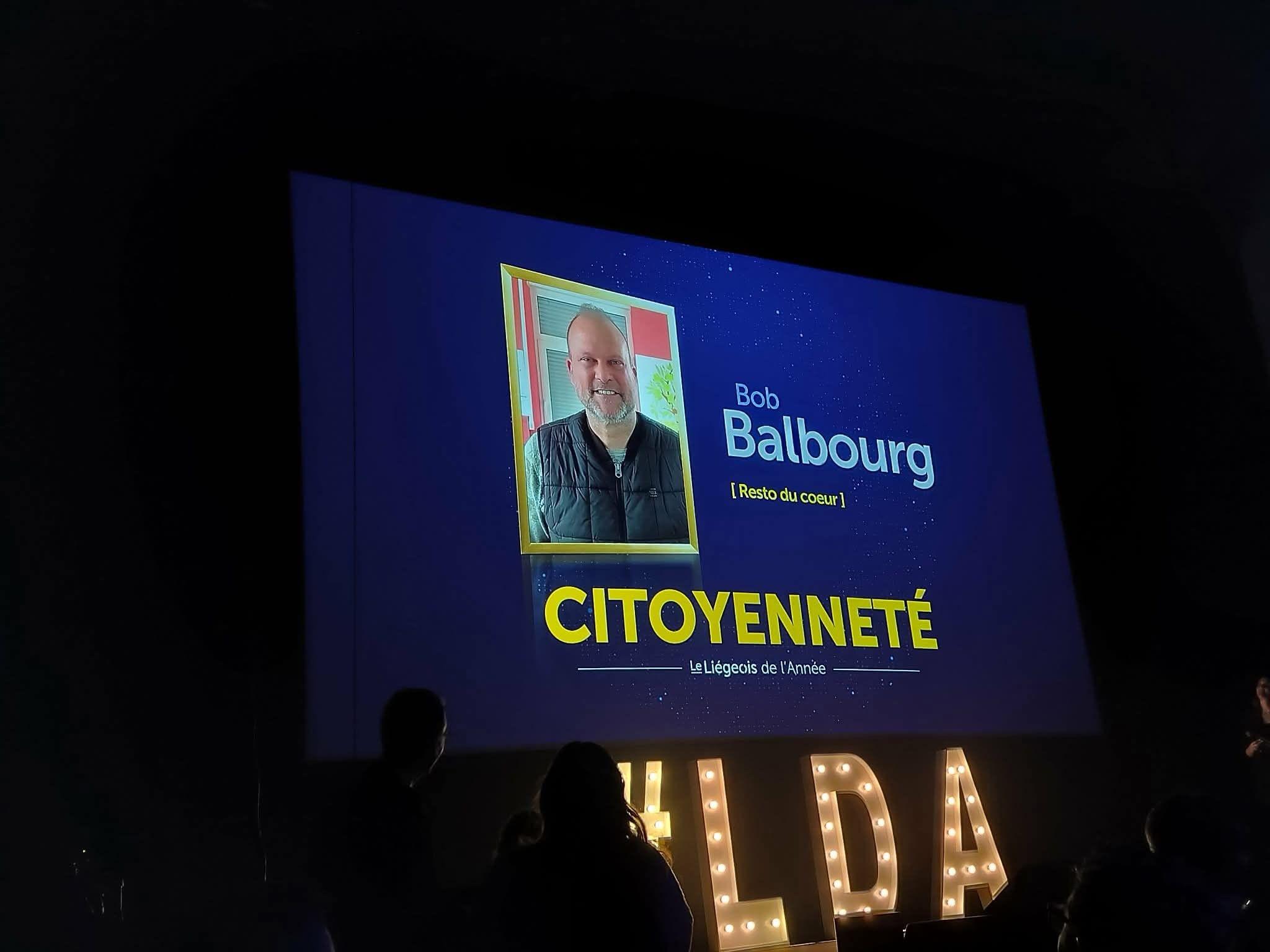 Odoo CMS- Exemple d'image flottante